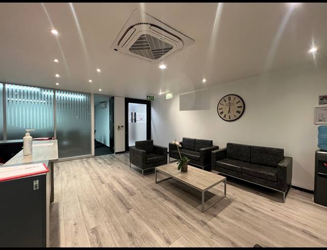 555M² OFFICE TO LET IN ILLOVO